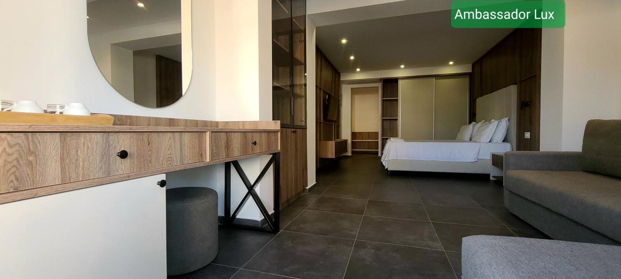 Ambassador & Ambassador Lux Apartments Ulcinj Rom bilde