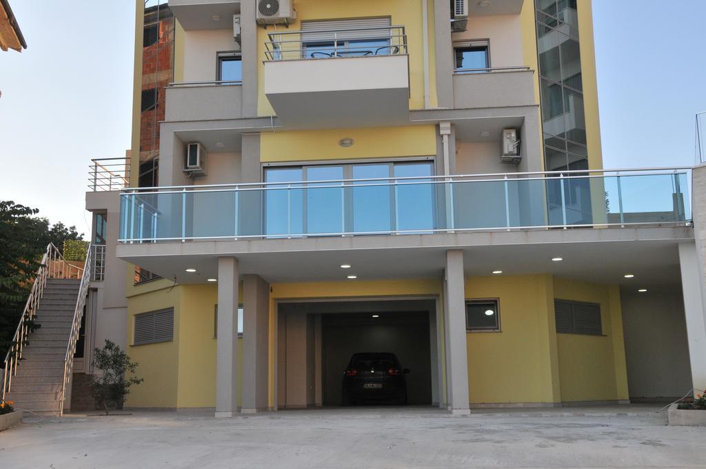 Ambassador & Ambassador Lux Apartments Ulcinj Eksteriør bilde
